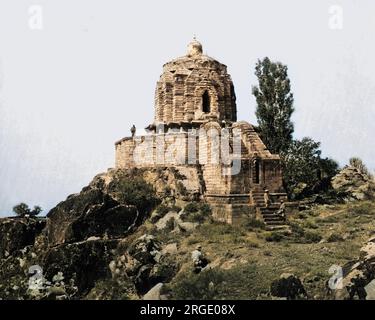 Der antike Tempel von Jyeshteswara-Shankaracharya auf dem Takht-i-Suliman-Hügel, in der Nähe von Srinagar, Kaschmir, Indien. Stockfoto