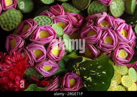 Blumen zum Verkauf auf Port Vila Markt, Efate Island, Vanuatu. Stockfoto