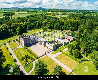 Hutton im Wald von einer Drohne, Skelton, Cumberland, Lake District, Cumbria, England Stockfoto