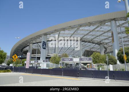 Inglewood, Kalifornien, USA 8. August 2023 Ein allgemeiner Blick auf die Atmosphäre bei Singer/Songwriter Taylor Swift Eras Tour Sofi Stadium Konzerte, Nacht 5 von 6 ausverkaufte Shows von 70.000 jeden Abend im Sofi Stadium am 8. August 2023 in Inglewood, Kalifornien, USA. Foto: Barry King/Alamy Live News Stockfoto