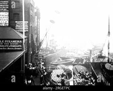 Belle Steamers Wharf, London Bridge, Themse, viktorianische Zeit Stockfoto