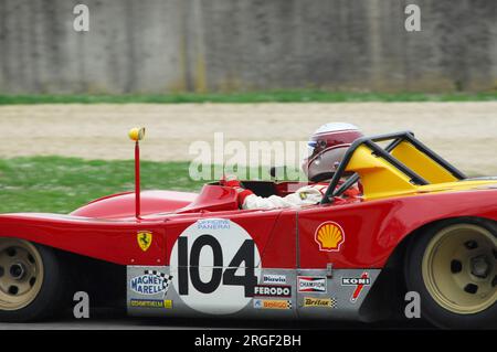 Scarperia, Mugello, 5. märz 2008: Unbekanntes Fahren des Ferrari 312 pb Jahr 1971 während der Übung auf dem Mugello Circuit. Italien Stockfoto