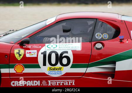 Scarperia, Mugello 5. märz 2008: Unbekannt fährt Ferrari 512 BB LM Jahr 1979 während des Trainings auf dem Mugello Circuit. Italien Stockfoto