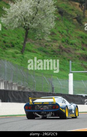 Scarperia, Mugello 5. märz 2008: Unbekannt fährt Ferrari 512 BB LM Jahr 1979 während des Trainings auf dem Mugello Circuit. Italien Stockfoto