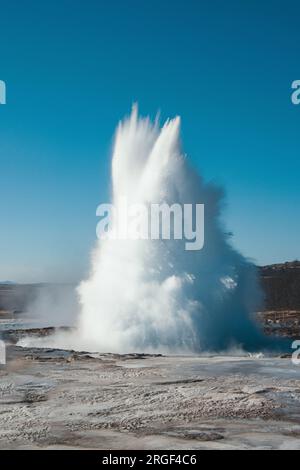 Der große Geysir in Aktion Stockfoto