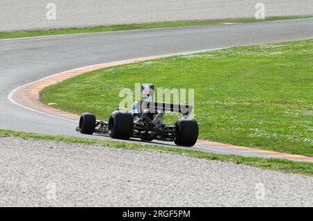 Mugello Circuit, 1. April 2007: Unbekannter Lauf auf dem Classic F1 Car 1974 Shadow DN3 Ex Tom Pryce auf dem Mugello Circuit in Italien während des Mugello Historic Festival. Stockfoto