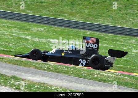 Mugello Circuit, 1. April 2007: Unbekannter Lauf auf dem Classic F1 Car 1974 Shadow DN3 Ex Tom Pryce auf dem Mugello Circuit in Italien während des Mugello Historic Festival. Stockfoto