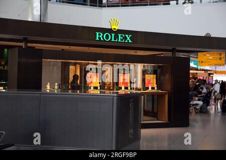 Rolex Store im Duty Free Terminal Two Heathrow Airport London, England Stockfoto