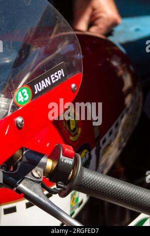La Bañeza GP 2023. Ausstellung und Details der in der Meisterschaft anwesenden Motorräder Stockfoto