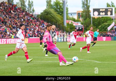 Sven ULREICH, FCB 26 Torwart, in Aktion beim Freundschaftsspiel FC BAYERN MÜNCHEN - AS MONACO 4-2 1.Deutsche Fußballliga am 7. August 2023 in Unterhaching, Deutschland Staffel 2023/2024, FC Barcelona, © Peter Schatz / Alamy Live News Stockfoto