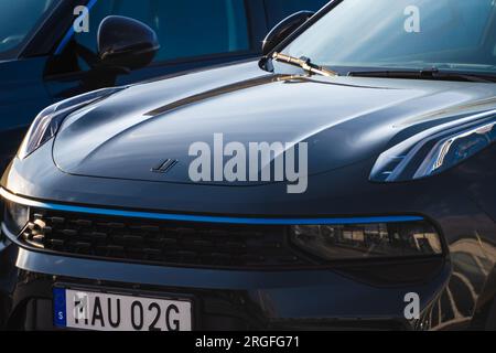 Göteborg, Schweden - Juli 30 2022: LYNK- und Co 01-PHEV-Fahrzeuge bereit zur Auslieferung Stockfoto