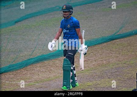 Afif Hossain während der bangladesischen nationalen Cricketspieler am Übungsseminar im Sher-e-Bangla National Cricket Stadium in Mirpur, Dhaka, Bangladesch Stockfoto