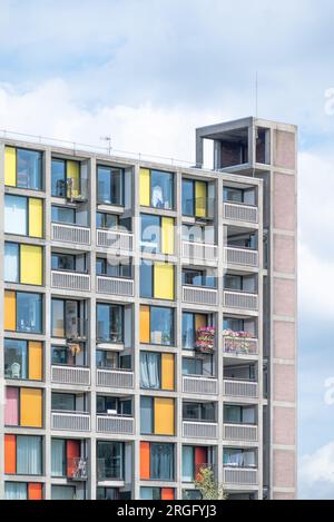 Sheffield, England - Park Hill Estate Housing by Sheffield City Architect's Dept, Phase 1 Renovierung durch Hawkins Brown für Urban Splash Stockfoto