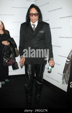 **DATEIFOTO** Sixto Rodriguez ist verstorben** NEW YORK, NY - JANUAR 08: Sixto Rodriguez bei der 2013 National Board of Review Awards Gala in der Cipriani 42. Street am 8. Januar 2013 in New York City. Crdit: RW/MediaPunch Inc Stockfoto