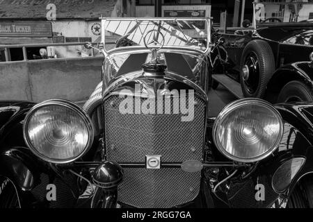 1928 Mercedes-Benz Model S 36/220 im National Motor Museum, Beaulieu, New Forest, Hampshire, England UK. Stockfoto