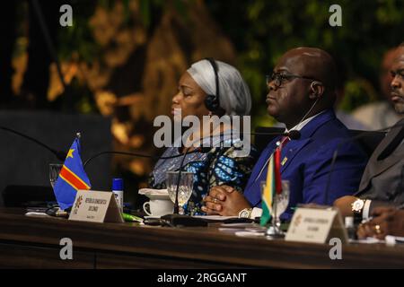 Belem, Brasilien. 09. Aug. 2023. Félix Tshisekedi (m.), Präsident des Kongo, und Eve Bazaiba (l), Umweltministerin des Kongo, nehmen an einem Treffen auf dem Amazonas Leaders Summit Teil. Kredit: Filipe Bispo/dpa/Alamy Live News Stockfoto