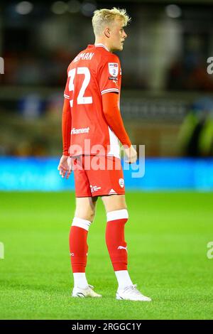 Oakwell Stadium, Barnsley, England - 8. August 2023 Harrison Nejman (32) of Barnsley - während des Spiels Barnsley gegen Tranmere Rovers, EFL Cup, 2023/24, Oakwell Stadium, Barnsley, England - 8. August 2023 Kredit: Arthur Haigh/WhiteRosePhotos/Alamy Live News Stockfoto