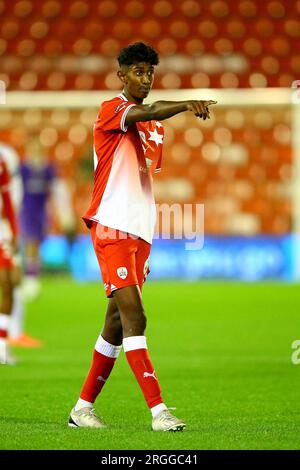 Oakwell Stadium, Barnsley, England - 8. August 2023 Vimal Yoganathan (63) of Barnsley - während des Spiels Barnsley gegen Tranmere Rovers, EFL Cup, 2023/24, Oakwell Stadium, Barnsley, England - 8. August 2023 Kredit: Arthur Haigh/WhiteRosePhotos/Alamy Live News Stockfoto