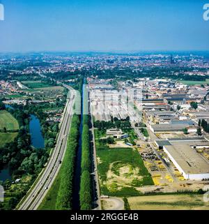 Straßburg, Canal du Rhône au Rhin, River Rhône to River Rhine Canal, Highway, Business Park, City Aerial view, Elsass, Frankreich, Europa, Stockfoto