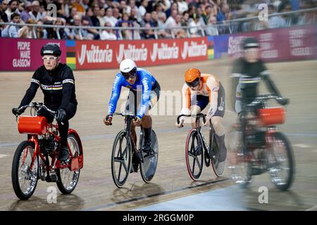 GLASGOW - Harrie Lavreysen in Aktion mit Keirin während der Radsport-Weltmeisterschaft. Die schottische Stadt wird vom 3. Bis 13. August Schauplatz einer Weltmeisterschaft mit mehreren Radsportarten sein. ANP ROBIN VAN LONKHUIJSEN Stockfoto