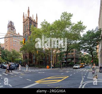 Greenwich Village: Brick First Presbyterian Church House Farben, Textur und Dekoration ergänzen die berühmte Steinkirche der Fifth Avenue. Stockfoto