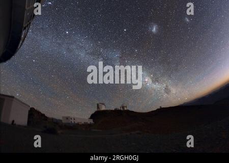 Sternenhimmel über dem Observatorium Stockfoto