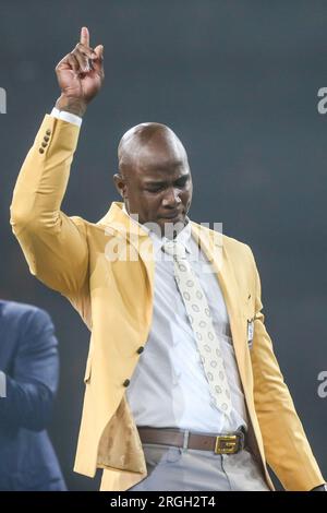 Canton, Ohio, USA. 4. Aug. 2023. Demarcus Ware beim 2023 Hall of Fame Enhrinees' Gold Jacket Dinner im Canton Memorial Civic Center. (Kreditbild: © Debby Wong/ZUMA Press Wire) NUR REDAKTIONELLE VERWENDUNG! Nicht für den kommerziellen GEBRAUCH! Stockfoto