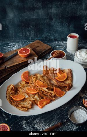 Pfannkuchen mit blutorangen Stockfoto