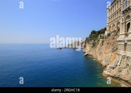 Blick auf das Meer und das Ozeanographische Museum der Stadt Monaco Stockfoto