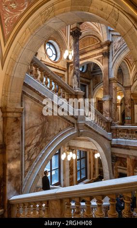 Treppe aus italienischem Marmor in den Glasgow City Chambers Stockfoto