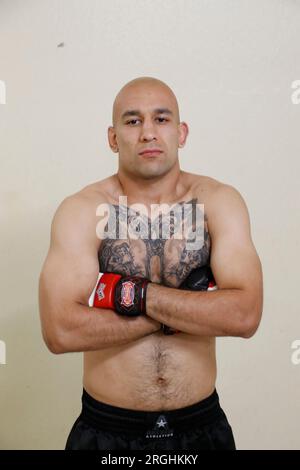 Lake Tahoe, Nevada, USA. 5. Aug. 2023. Rafael Vega zeigte sich vor seinem MMA-Kampf 170lbs beim WFC 156-World Fighting Championships Match in Bally's Lake Tahoe in Lake Tahoe, Nevada. (Kreditbild: © David G. McIntyre/ZUMA Press Wire) NUR REDAKTIONELLE VERWENDUNG! Nicht für den kommerziellen GEBRAUCH! Stockfoto