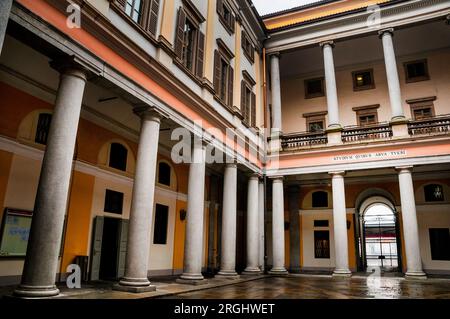 Innenhof des Palazzo Civico Rathauses in italienischsprachigem Lugano, Schweiz. Stockfoto