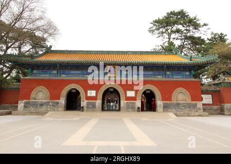 puning Temple Gate Landschaftsarchitektur, Chengde Stadt, hebei Provinz, China. Stockfoto