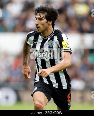 Sandro Tonali von Newcastle United während des Sela-Cup-Spiels in St. James' Park, Newcastle-upon-Tyne. Foto: Samstag, 5. August 2023. Stockfoto