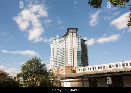 Empress State Building (ESB), Empress Approach, Lillie Road, West Brompton, Fulham, London, SW6, England, Großbritannien Stockfoto