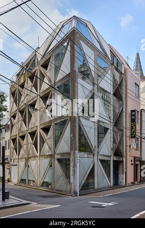 M-Building, entworfen von Ito Toyo (1987); Kanda, Tokio, Japan Stockfoto