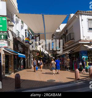 Eine Auswahl an Bildern von Torremolinos, und auch Malagathe Hauptstadt. Die Costa del Sol in Spanien. Stockfoto