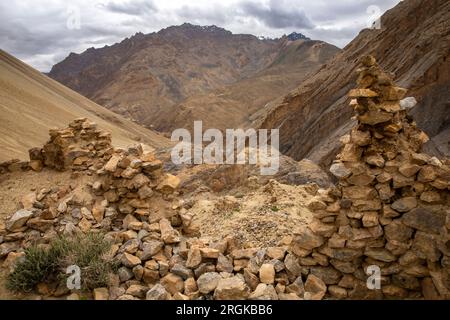 Indien, Ladakh, Zanskar, Zangla, Überreste der Servicehäuser des Alten Palastes Stockfoto