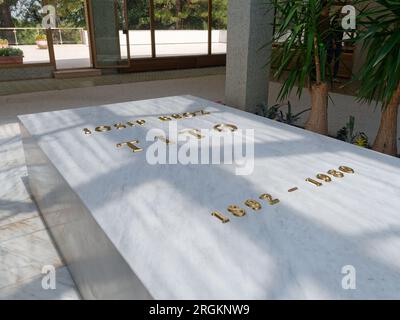 Josip Broz Tito Mausoleum im Haus der Blumen in Belgrad, Serbien. August 2023. Stockfoto