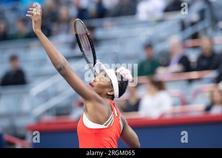 07. August 2023: Venus Williams (USA) zieht sich vor dem Spiel der WTA National Bank Open in der ersten Runde im IGA Stadium in Montreal, Quebec, in die Aufwärmphase. Daniel Lea/CSM Stockfoto