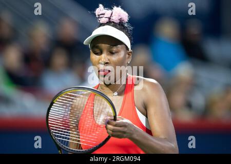 07. August 2023: Venus Williams (USA) beim Spiel der WTA National Bank Open in der ersten Runde im IGA Stadium in Montreal, Quebec. Daniel Lea/CSM Stockfoto