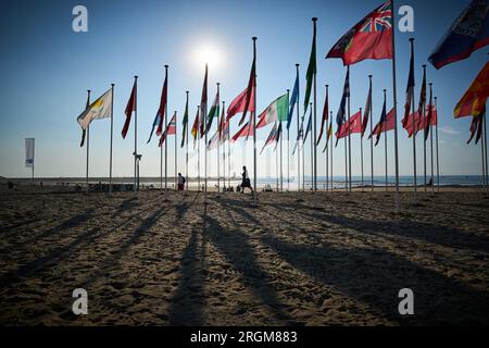 DEN HAAG - die Eröffnungszeremonie der Segelweltmeisterschaft. Die ersten Rennen der vierjährlichen Weltmeisterschaften in den Bereichen Segeln, Drachenfliegen und Windsurfen vor der Küste von Den Haag beginnen mit etwa 1200 Athleten aus mehr als 80 Ländern, die in zehn Olympischen Disziplinen und drei Para-Klassen um 13 Weltmeistertitel antreten. ANP PHIL NIJHUIS Stockfoto