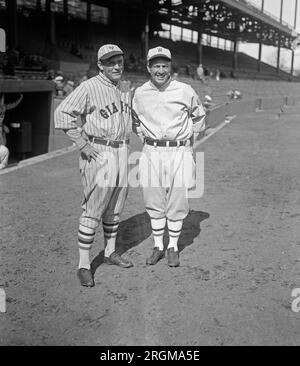 Rogers Hornsby und Tris Speaker Ca. 1927 Stockfoto