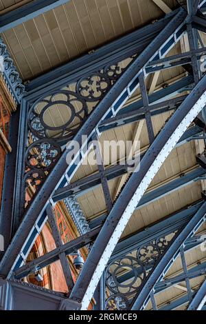 Architektonische Details, St. Pancras International Station, Euston Road, London, England Stockfoto