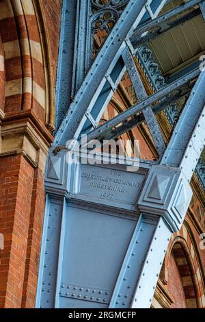 Architektonische Details, St. Pancras International Station, Euston Road, London, England Stockfoto