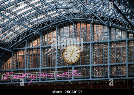 Trainshed Roof, St Pancras International Station, Euston Road, London, England Stockfoto