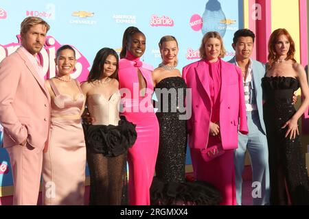 Barbie World Premiere im Shrine Auditorium am 9. Juli 2023 in Los Angeles, Kalifornien, mit: Ryan Gosling, America Ferrera, Ariana Greenblatt, Issa Rae, Margot Robbie Greta Gerwig, Simu Liu, Hari Nef wo: Los Angeles, Kalifornien, USA Wenn: 10. Juli 2023 Guthaben: Nicky Nelson/wenn Stockfoto
