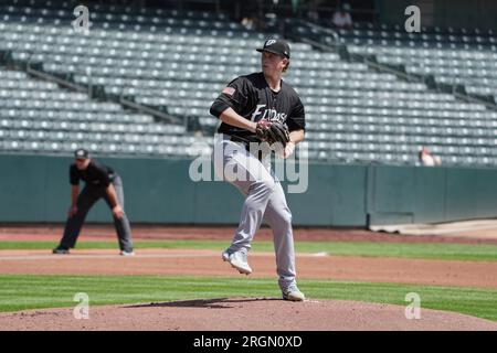 August 6 2023: El Paso Pitcher Jay Groome (44) wirft während des Spiels mit El Paso Chihuahuas und Salt Lake Bees im Smiths Field in Salt Lake Ut. David Seelig/Cal Sport Medi Stockfoto