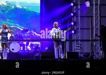 Sydney, Australien - 9. 2022. April - die Abba-Tribute-Band Bjorn tritt am 9. April 2022 erneut auf der Royal Randwick Stage in Sydney, Australien auf. Stockfoto