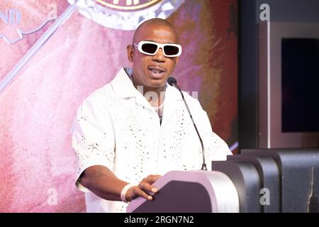 Ja Rule beleuchtet das Empire State Building in der Aufnahme des 50. Jahrestags von Hip-Hop im Empire State Building am 10. August 2023 in New York City. (Foto: Vanessa Carvalho) Kredit: Brazil Photo Press/Alamy Live News Stockfoto